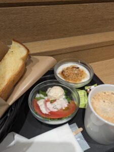 ゆりです(朝カフェ)
